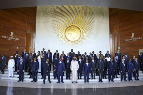  La Cumbre de Paz Africana: Un Llamado a la Unidad en un Continente Dividido